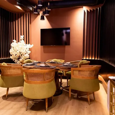 호텔 Triss 티라나