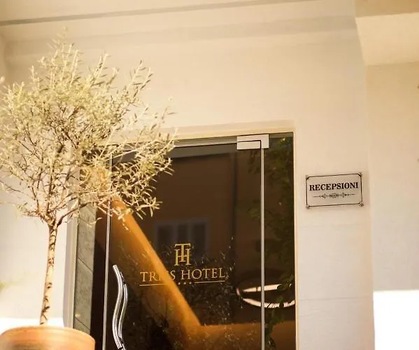 Triss Otel Tiran